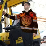 hi-vis-hoodie-reflective-tapes-gradient-orange-and-yellow-neon-f909e.webp
