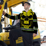 hi-vis-jacket-reflective-yellow-neon-skull-custom-name-safety-workwear-for-workers-runners-cyclists-patriotic-4-0362c1a9.jpg